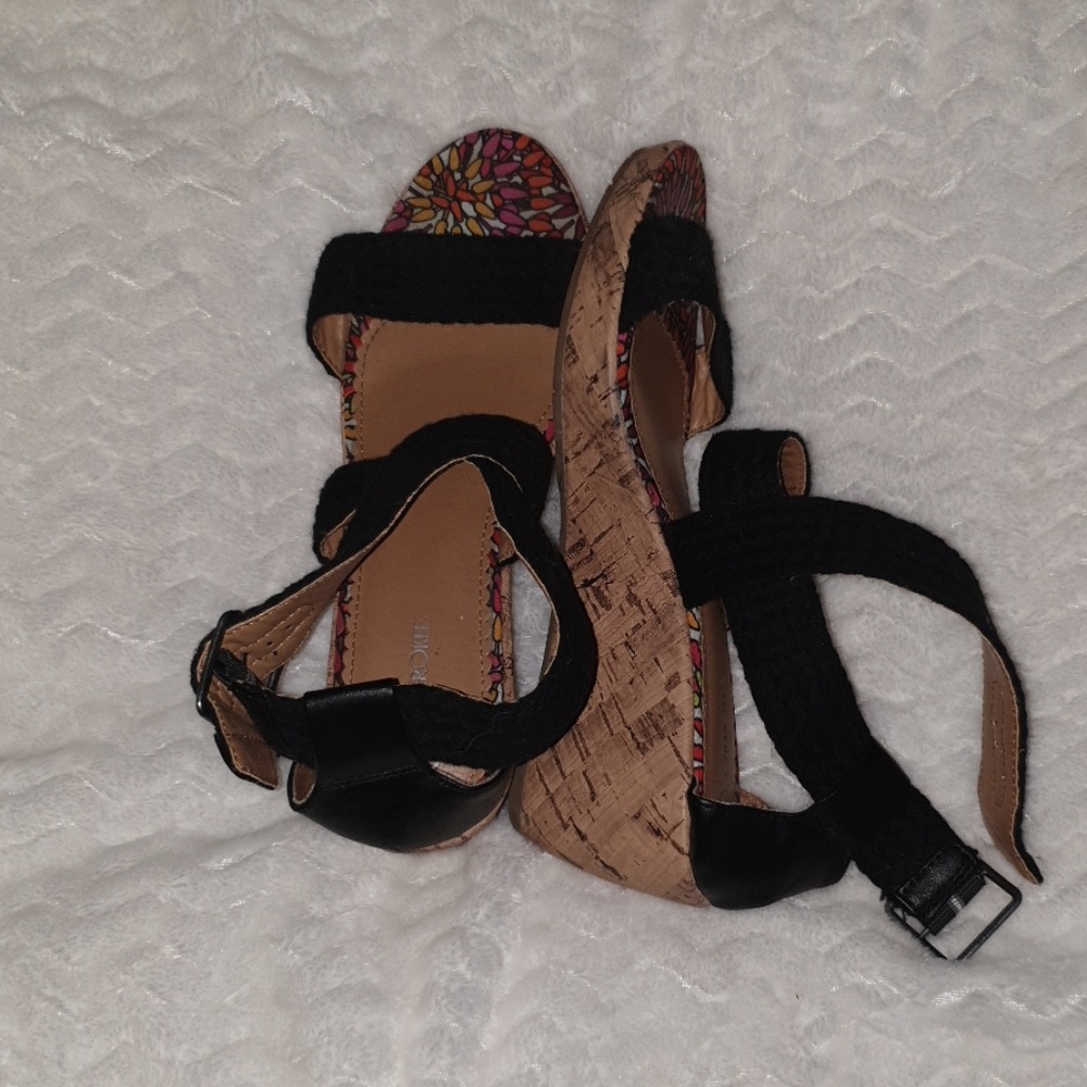 Cherokee wedge sandle